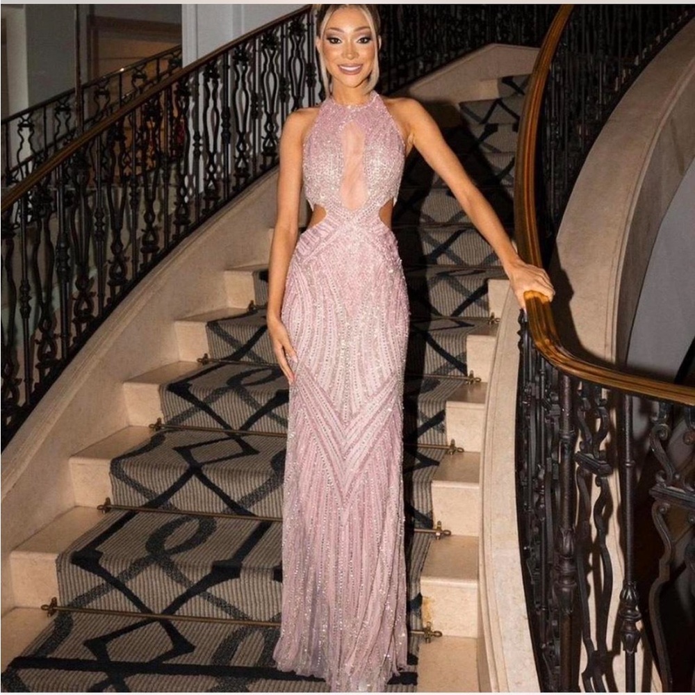 Custom Red Carpet Designer Pink Sequin Gown in size 0-2 (XS)